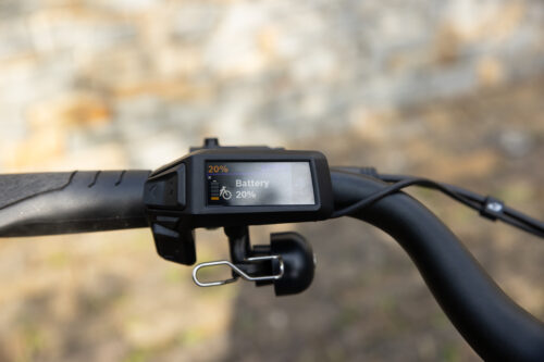 Bosch purion 200 display op het stuur van een e-bike,