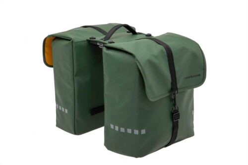 New Looxs Odense Double MIK dubbele fietstas 39 liter groen gemonteerd op een fiets met MIK-bagagedrager, waterafstotende fietstas met reflectie.